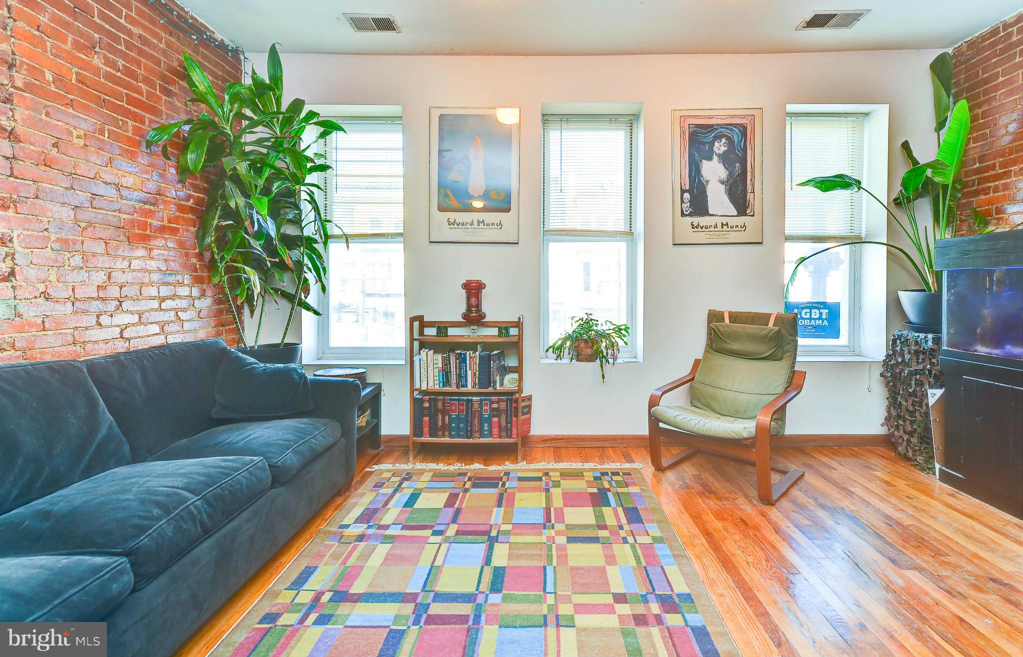 409 H Street Northeast Washington, DC 20002 - Photo 9 of 30 Living Room