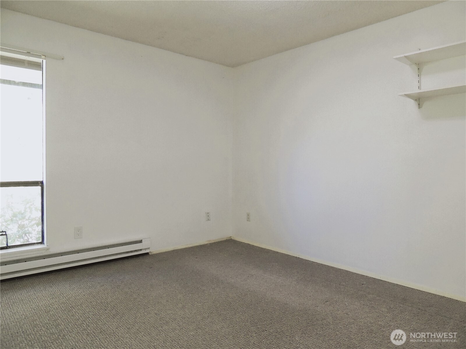 19409 56th Avenue West, Unit 306 Lynnwood, WA 98036 - Photo 12 of 21 an empty room with a empty space