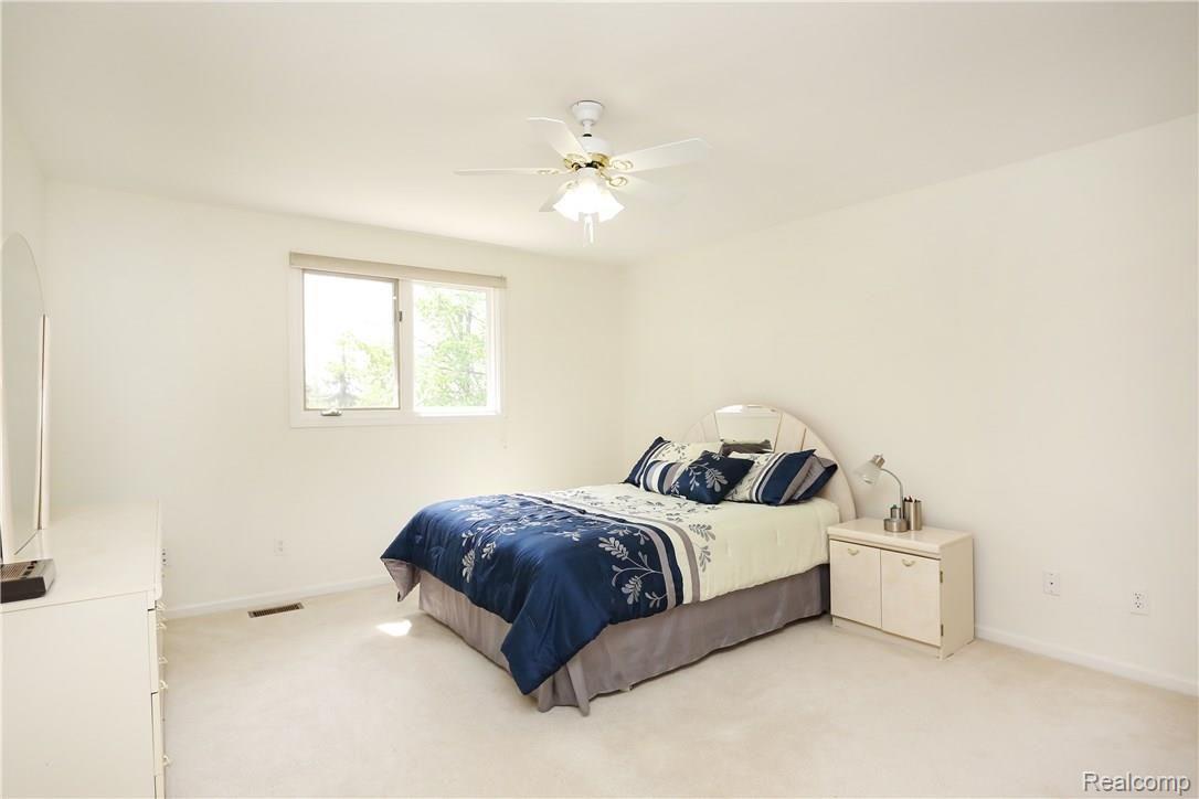 451 Springview Drive Rochester, MI 48307 - Photo 30 of 60 Springview-32.jpg