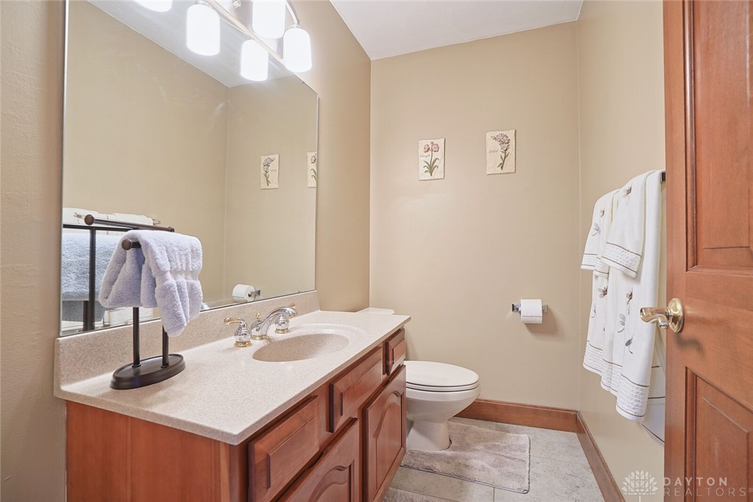 2284 Briggs Road Centerville, OH 45459 - Photo 39 of 93