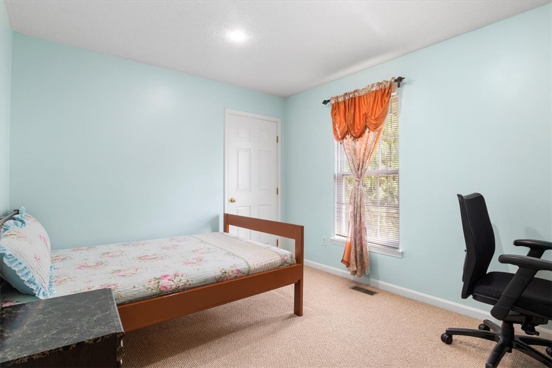 149 Hummingbird Way Henrietta, NY 14586 - Photo 21 of 36