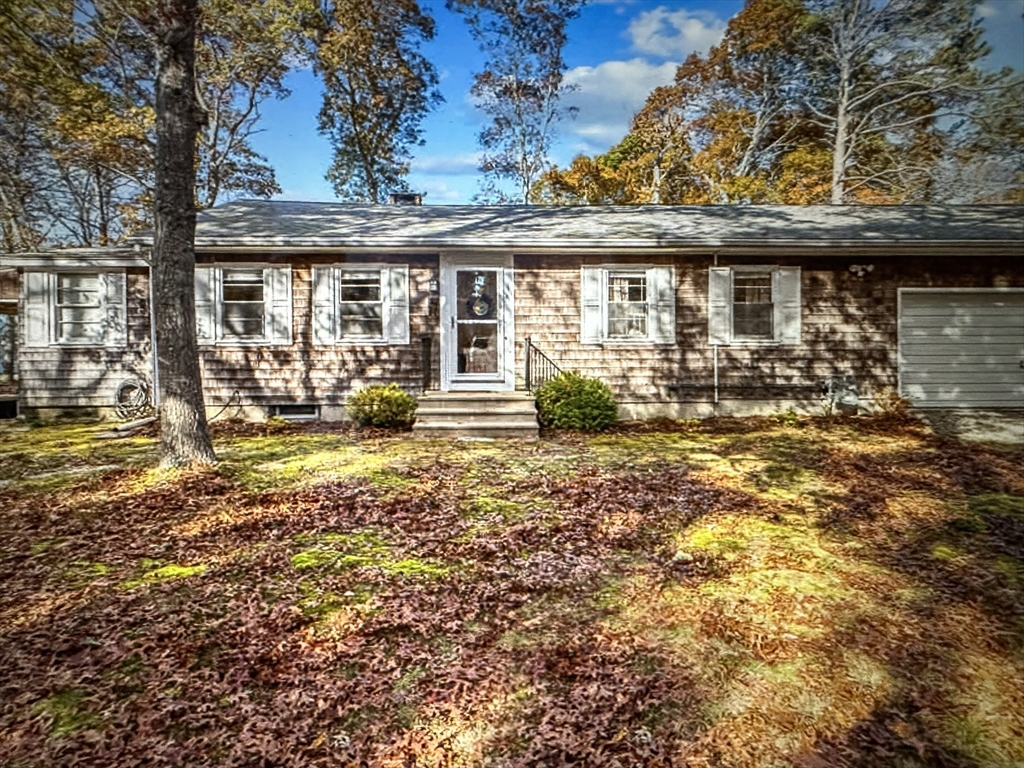 47 Cappawack Road Mashpee, MA 02649 - Photo 1 of 11