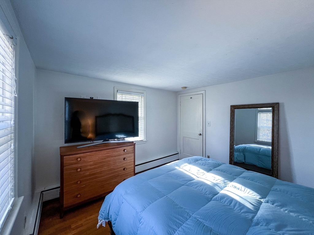56 Rockridge Road Framingham, MA 01702 - Photo 14 of 33