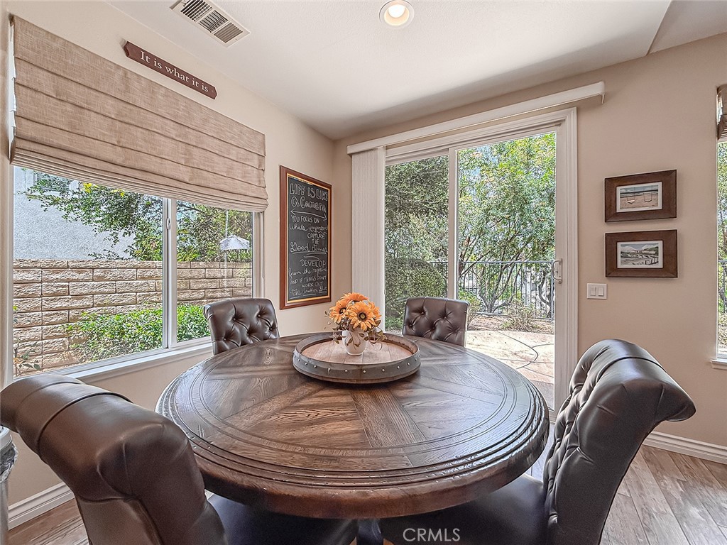 5257 Huckleberry Oak Street Simi Valley, CA 93063 - Photo 17 of 50