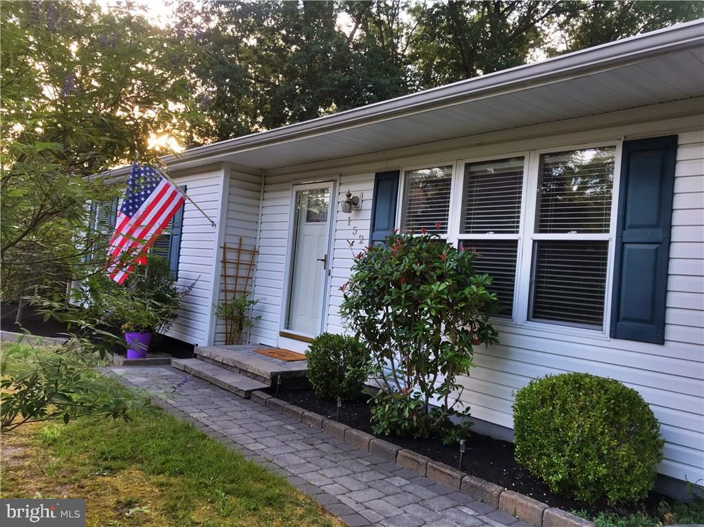 152 Commodore Road Manahawkin, NJ 08050 - Photo 1 of 19 Gallery Image 1