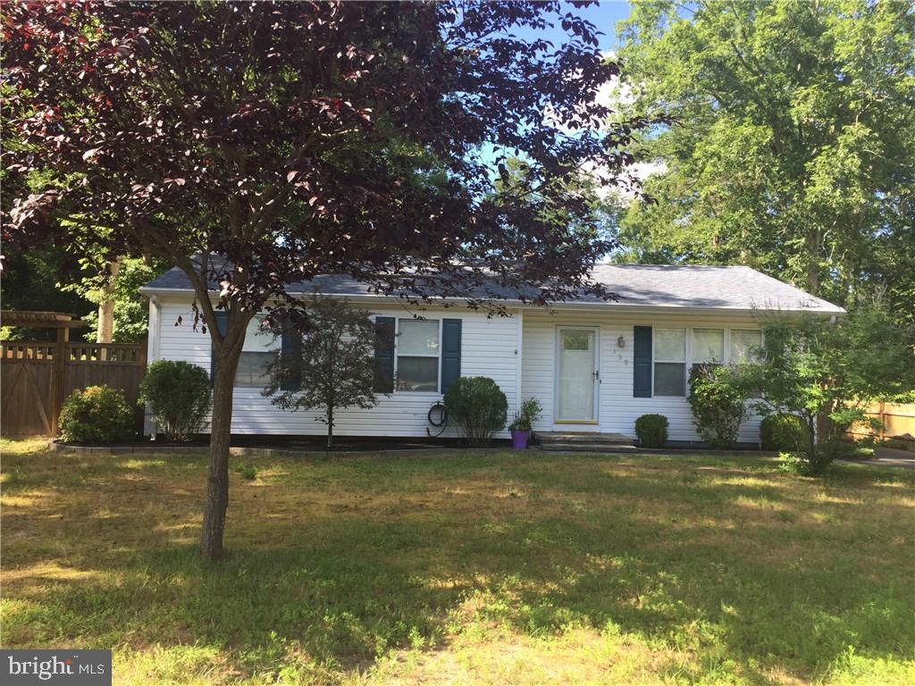 152 Commodore Road Manahawkin, NJ 08050 - Photo 2 of 19 Gallery Image 2