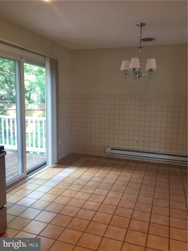 152 Commodore Road Manahawkin, NJ 08050 - Photo 5 of 19 Gallery Image 5
