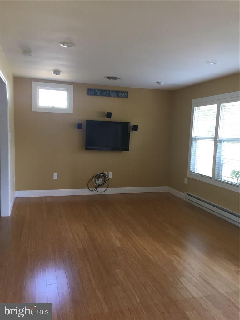 152 Commodore Road Manahawkin, NJ 08050 - Photo 6 of 19 Gallery Image 6