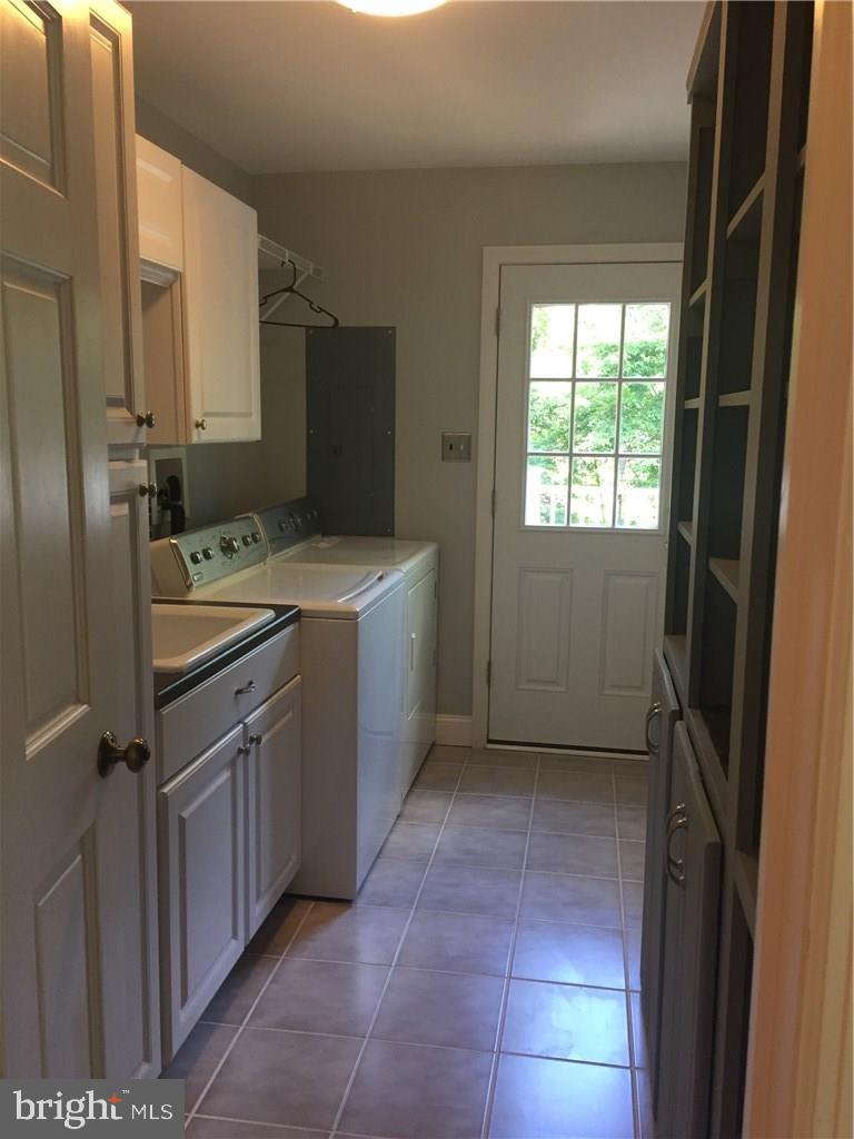 152 Commodore Road Manahawkin, NJ 08050 - Photo 7 of 19 Gallery Image 7