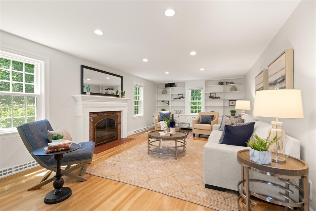 33 Mossman Road Sudbury, MA 01776 - Photo 4 of 30