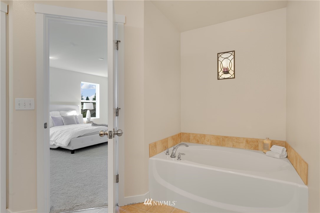 3708 224th Street Southeast Bothell, WA 98021 - Photo 14 of 22