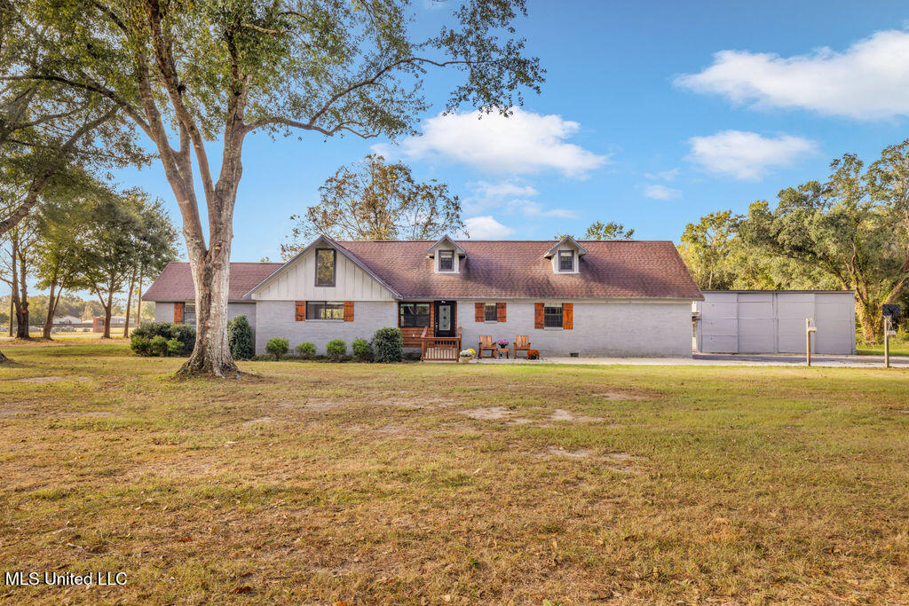 8012 Coleman Homestead Road Moss Point, MS 39562 - Photo 2 of 53 8012ColemanHomesteadRd-1