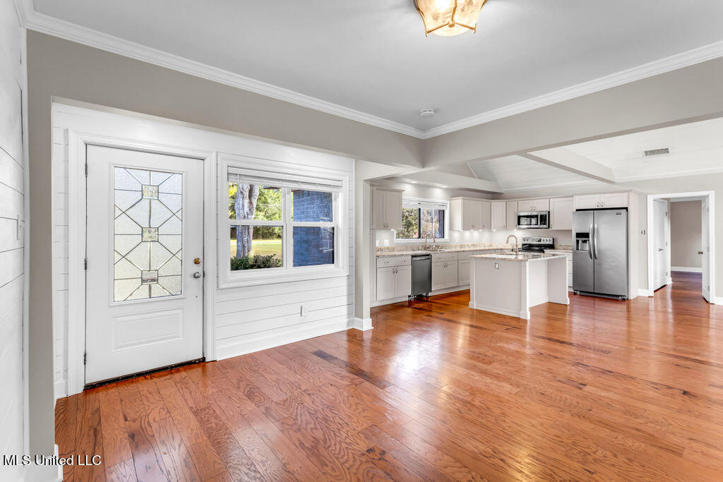 8012 Coleman Homestead Road Moss Point, MS 39562 - Photo 3 of 53 8012ColemanHomesteadRd-9