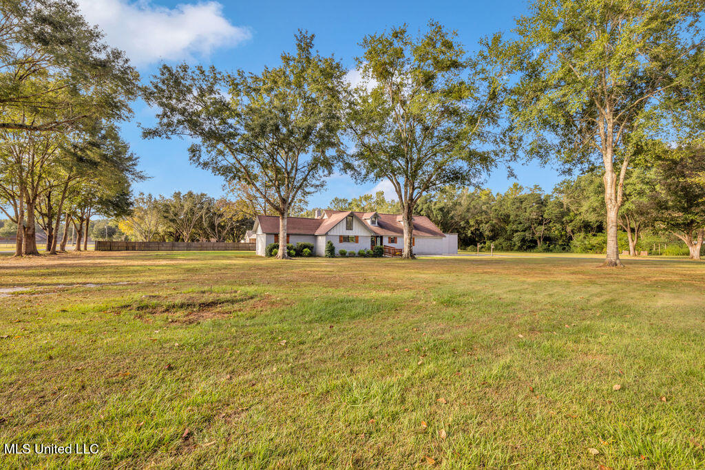 8012 Coleman Homestead Road Moss Point, MS 39562 - Photo 38 of 53 8012ColemanHomesteadRd-3