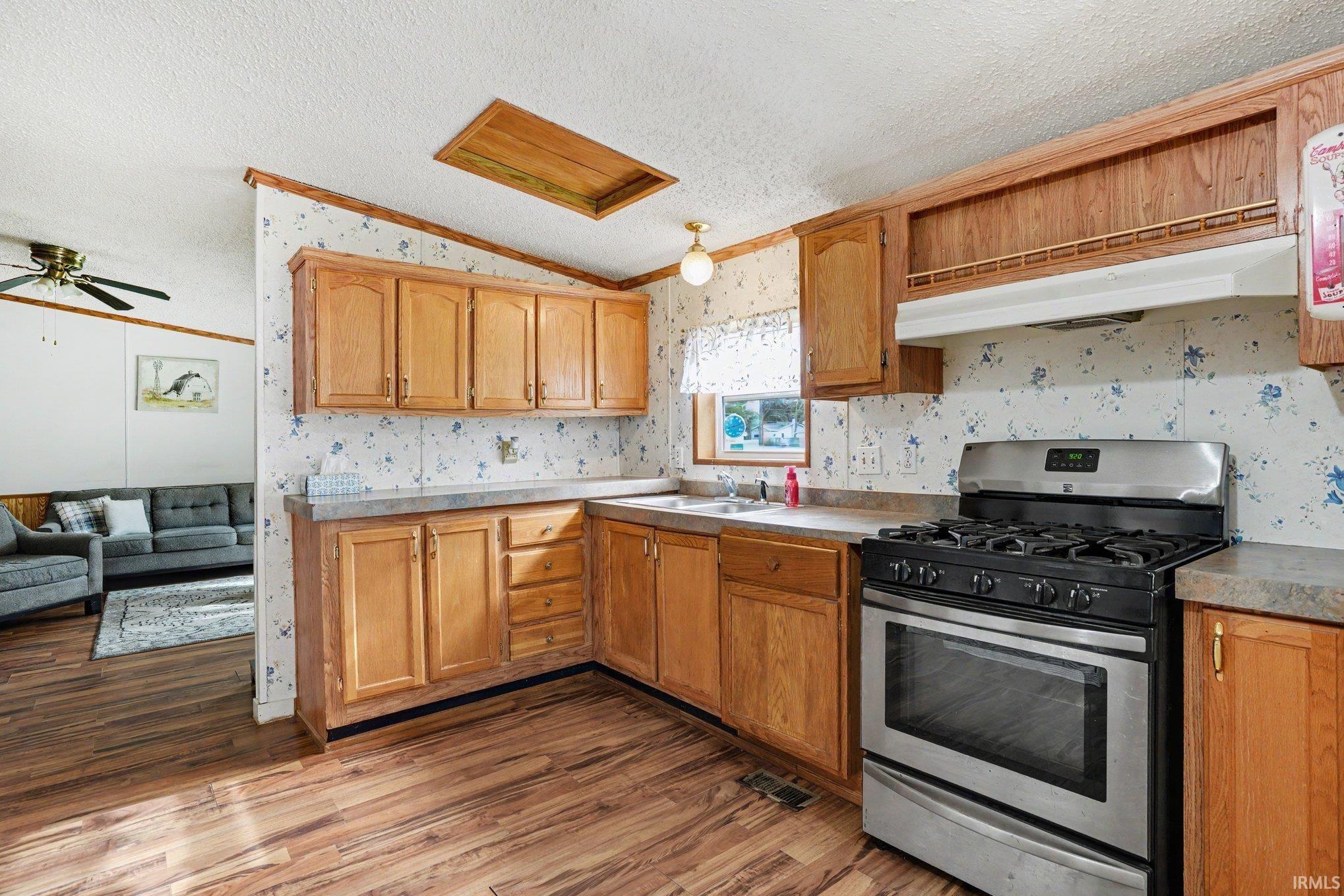 203 Apollo Street Bristol, IN 46507 - Photo 5 of 15