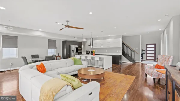 $4,000 | 3145 Baybriar Road, Dundalk, MD 21222