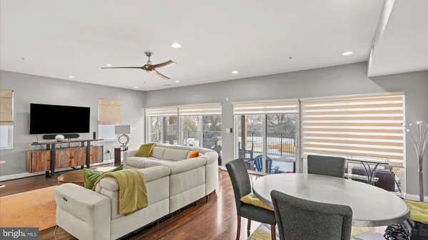 $4,000 | 3145 Baybriar Road, Dundalk, MD 21222