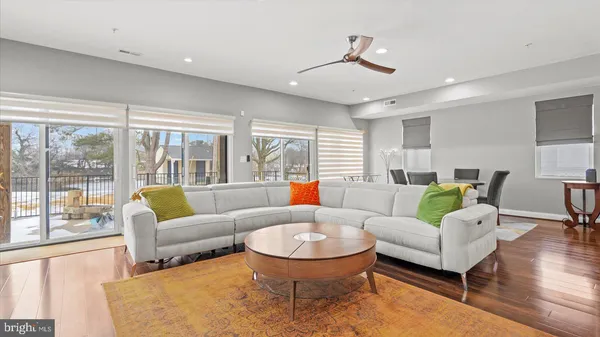 $4,000 | 3145 Baybriar Road, Dundalk, MD 21222