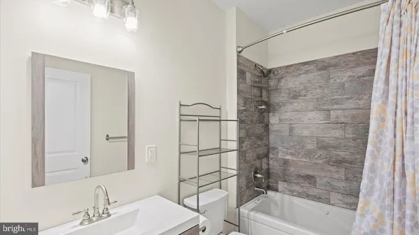 $4,000 | 3145 Baybriar Road, Dundalk, MD 21222