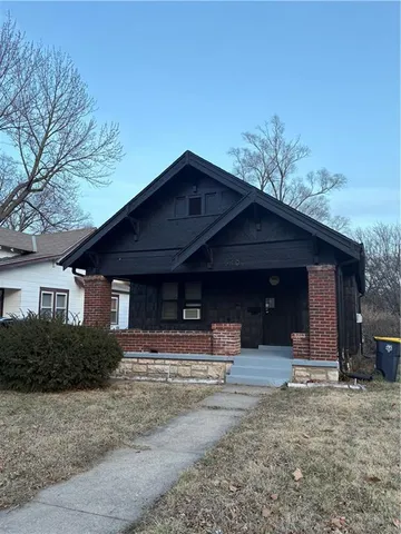 $194,950 | 5403 Woodland Avenue, Kansas City, MO 64110
