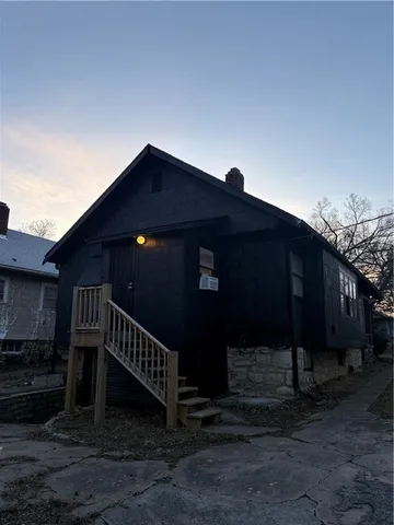 $194,950 | 5403 Woodland Avenue, Kansas City, MO 64110