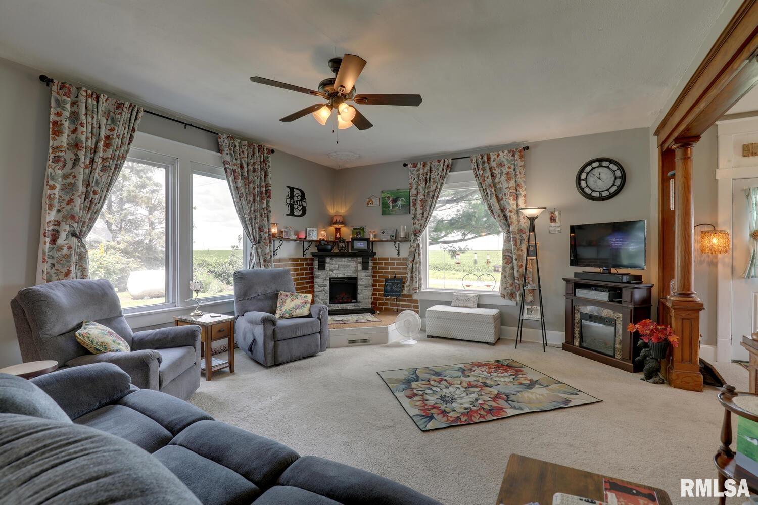1515 East 1700 N County Road Carthage, IL 62321 - Photo 6 of 33 Gallery Image 6
