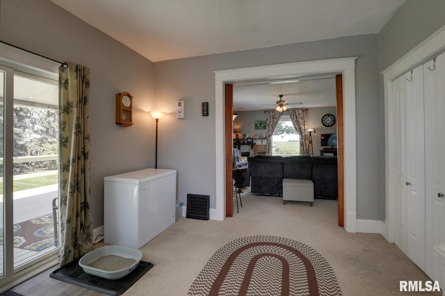 1515 East 1700 N County Road Carthage, IL 62321 - Photo 7 of 33 Gallery Image 7