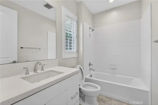 $1,690,000 | 111 Fremont, Lake Forest, CA 92630