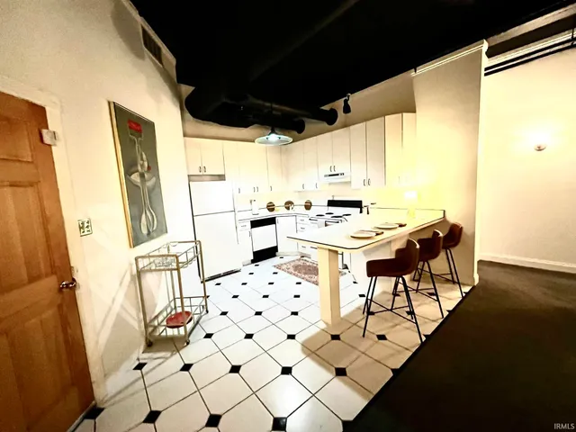 $1,500 | 915 Main Street, Unit 601, Evansville, IN 47708