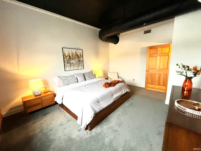 $1,500 | 915 Main Street, Unit 601, Evansville, IN 47708