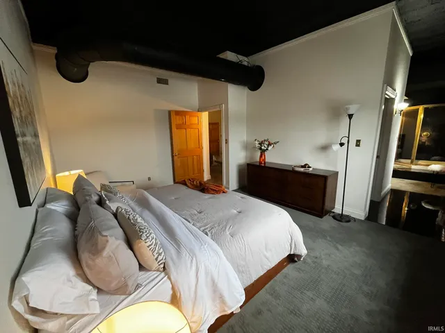 $1,500 | 915 Main Street, Unit 601, Evansville, IN 47708