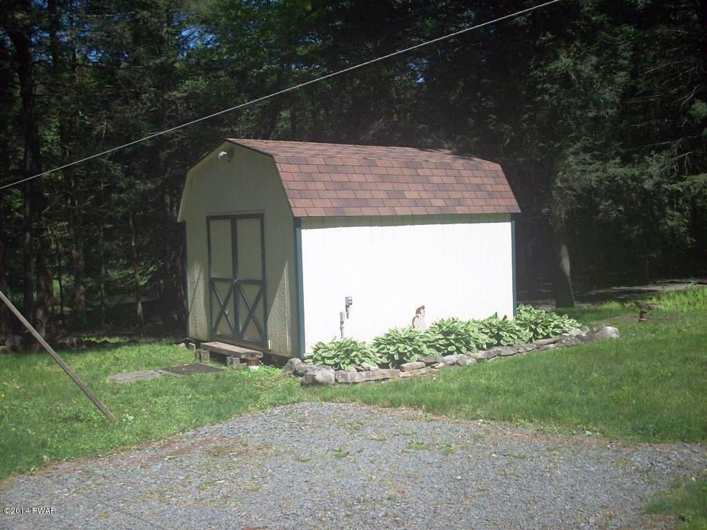 129 Old Schoolhouse Road Greentown, PA 18426 - Photo 23 of 25