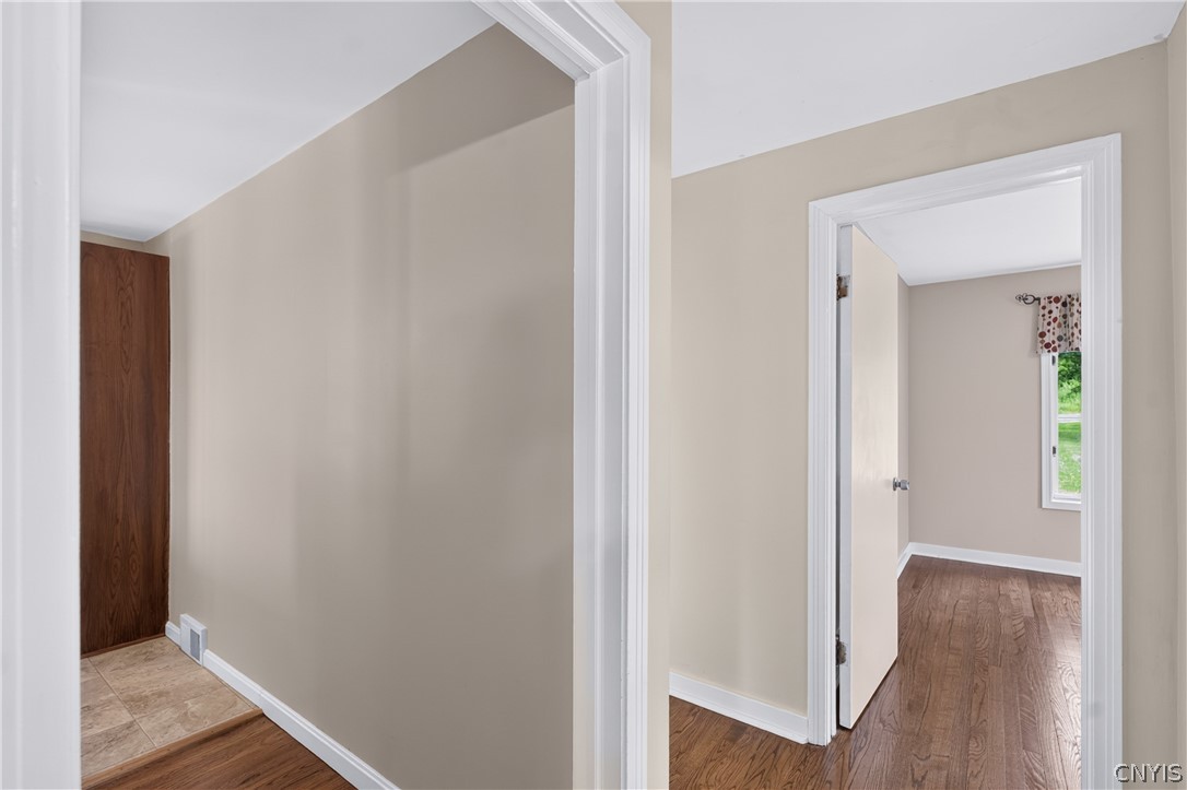 514 Higby Road New Hartford, NY 13413 - Photo 21 of 46