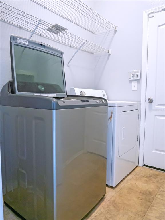 4768 Ridgemoor Circle Palm Harbor, FL 34685 - Photo 28 of 41 a view of a utility room