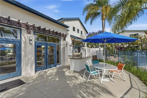 $975,000 | 12001 Jackson Square Court, Hawthorne, CA 90250