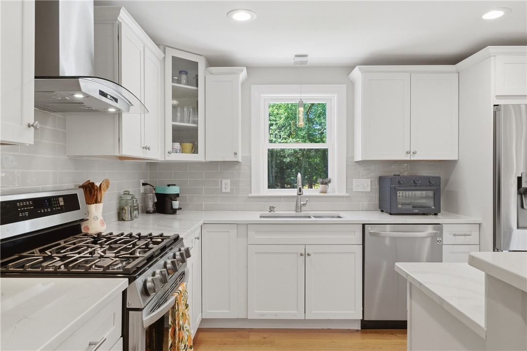 1864 Flat River Road Coventry, RI 02816 - Photo 13 of 47