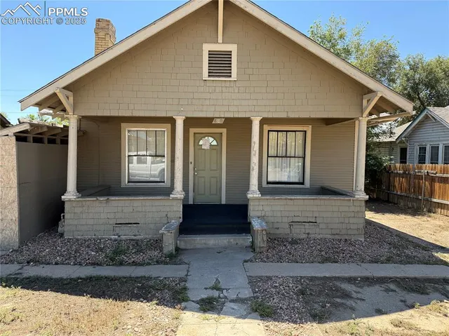 $129,900 | 820 East 10th Street, Pueblo, CO 81001
