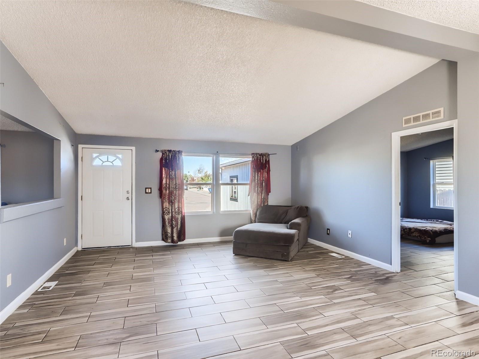 3308 West 3rd Street Road Greeley, CO 80631 - Photo 3 of 25 Gallery Image 3