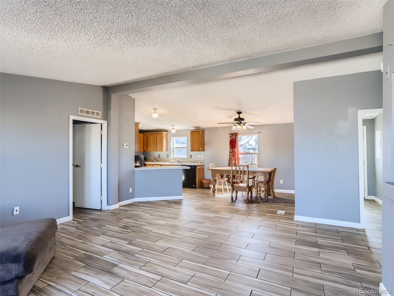 3308 West 3rd Street Road Greeley, CO 80631 - Photo 5 of 25 Gallery Image 5
