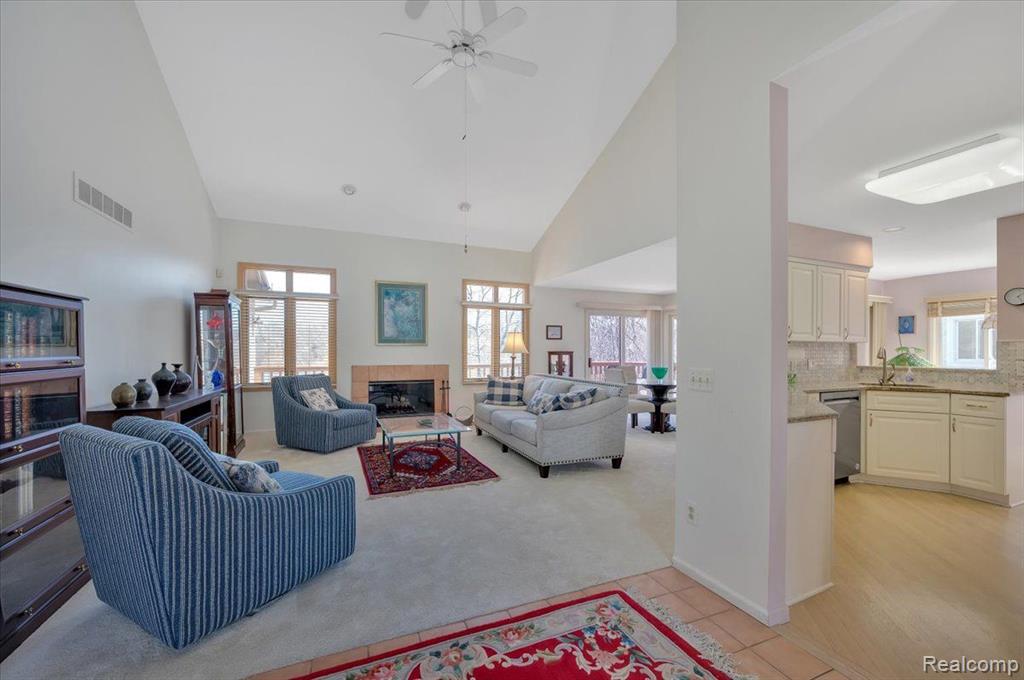 3351 Fairgrove Terrace Rochester Hills, MI 48309 - Photo 5 of 33