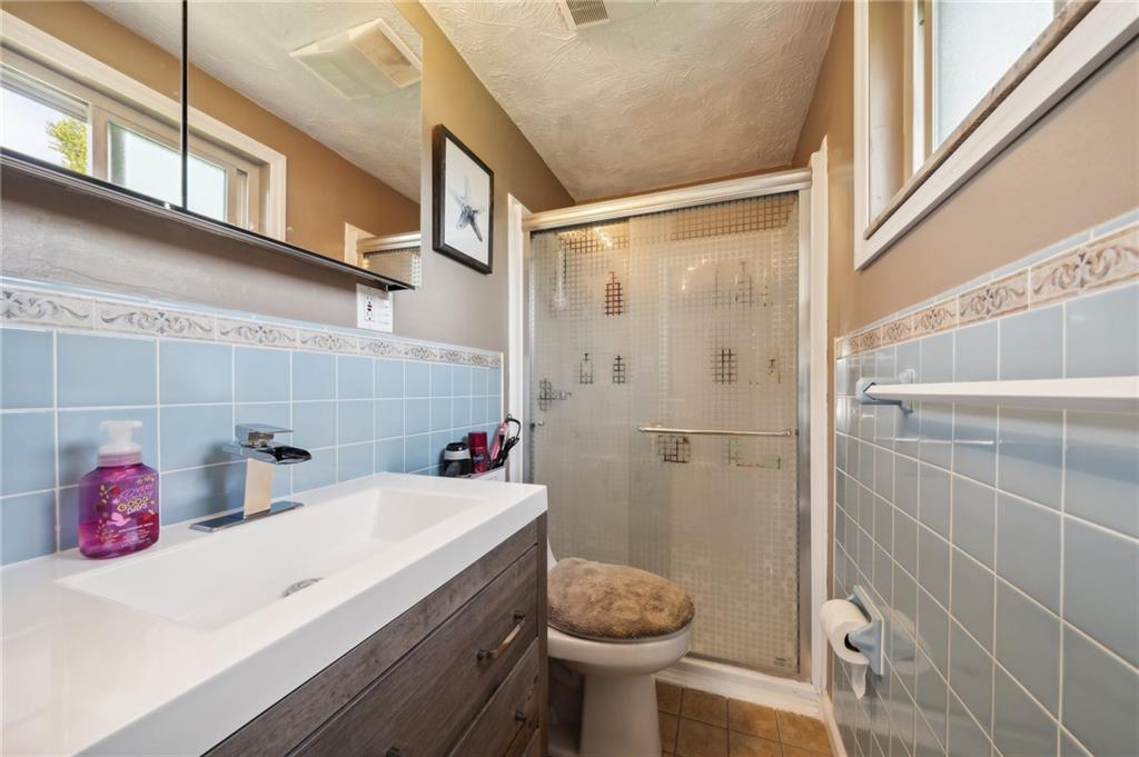 73 Ridgecrest Drive Pittsburgh, PA 15235 - Photo 14 of 25 Gallery Image 14