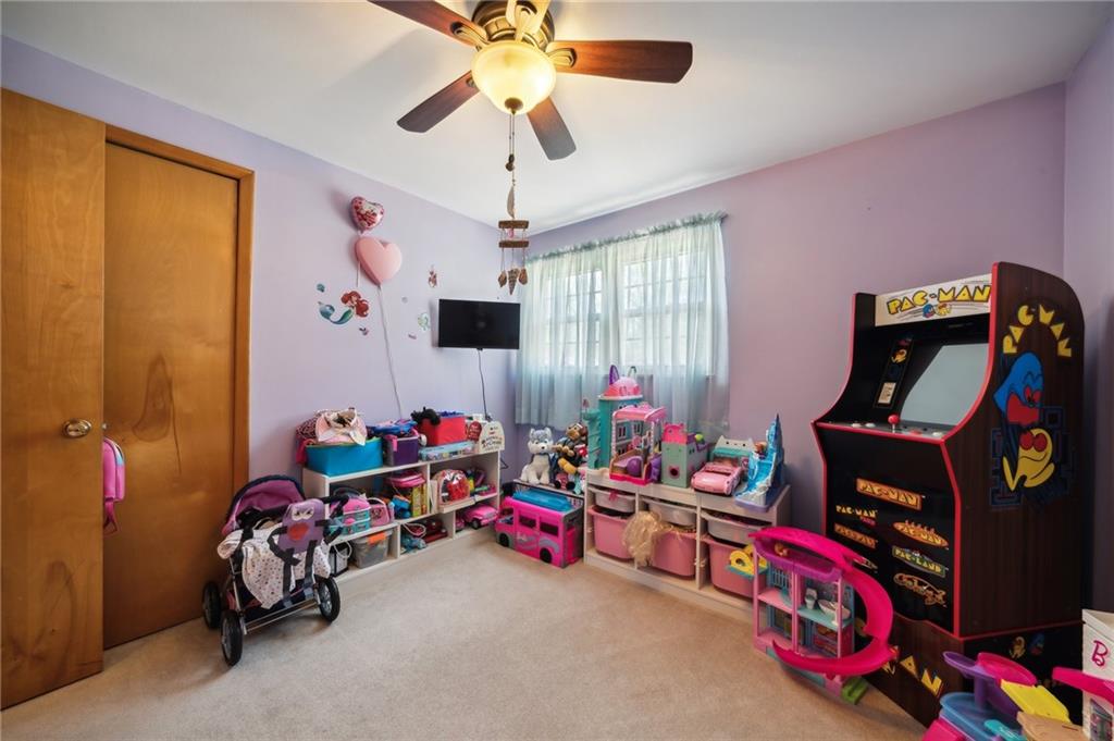 73 Ridgecrest Drive Pittsburgh, PA 15235 - Photo 16 of 25 Gallery Image 16