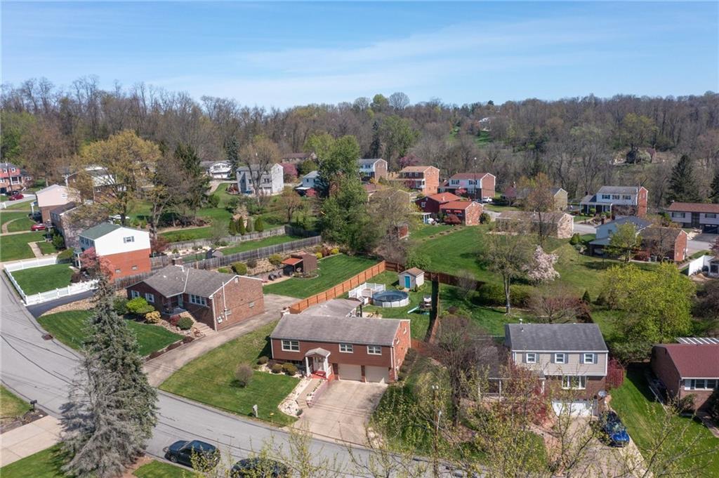 73 Ridgecrest Drive Pittsburgh, PA 15235 - Photo 23 of 25 Close to restaurants and shopping!