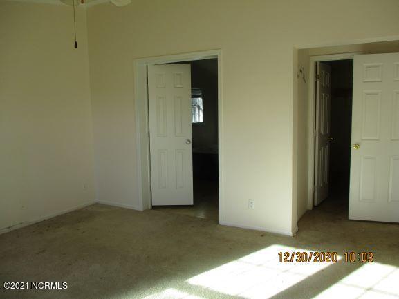 974 Jenkins Farm Road Pinetops, NC 27864 - Photo 21 of 35 Master bedroom
