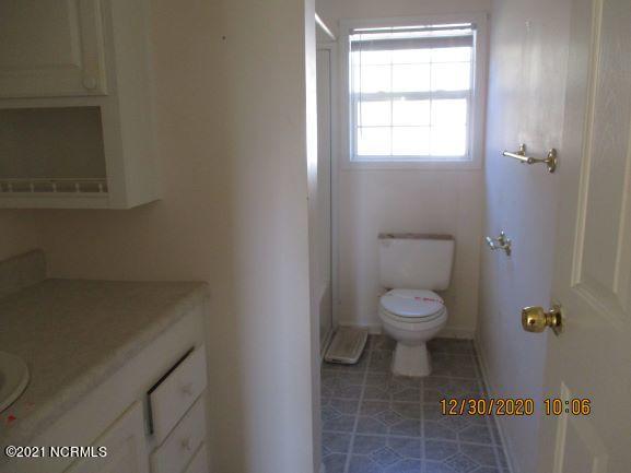 974 Jenkins Farm Road Pinetops, NC 27864 - Photo 30 of 35 Bath