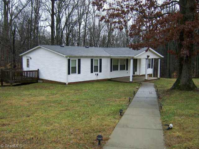 379 Ward Road Eden, NC 27288 - Photo 1 of 3 Exterior Front.