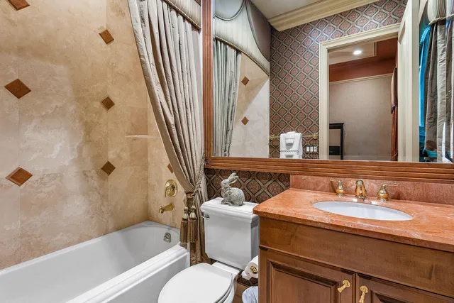 $6,975,000 | 1560 Sabal Palm Drive, Boca Raton, FL 33432