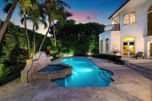 $6,975,000 | 1560 Sabal Palm Drive, Boca Raton, FL 33432
