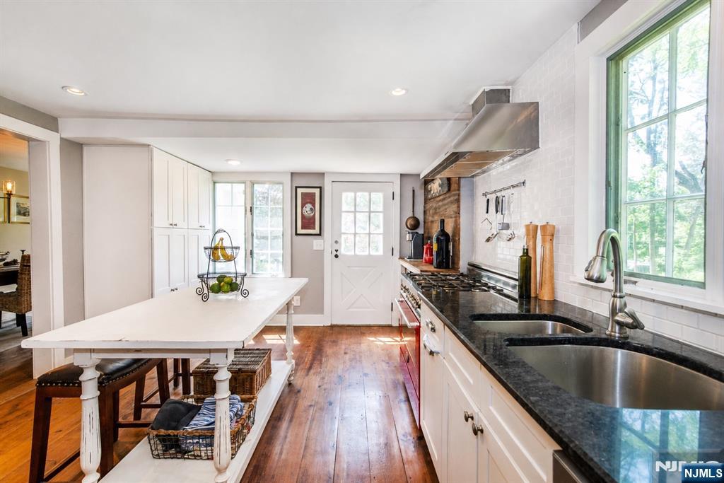 159 Mountainside Road Mendham, NJ 07945 - Photo 12 of 43 Gallery Image 12