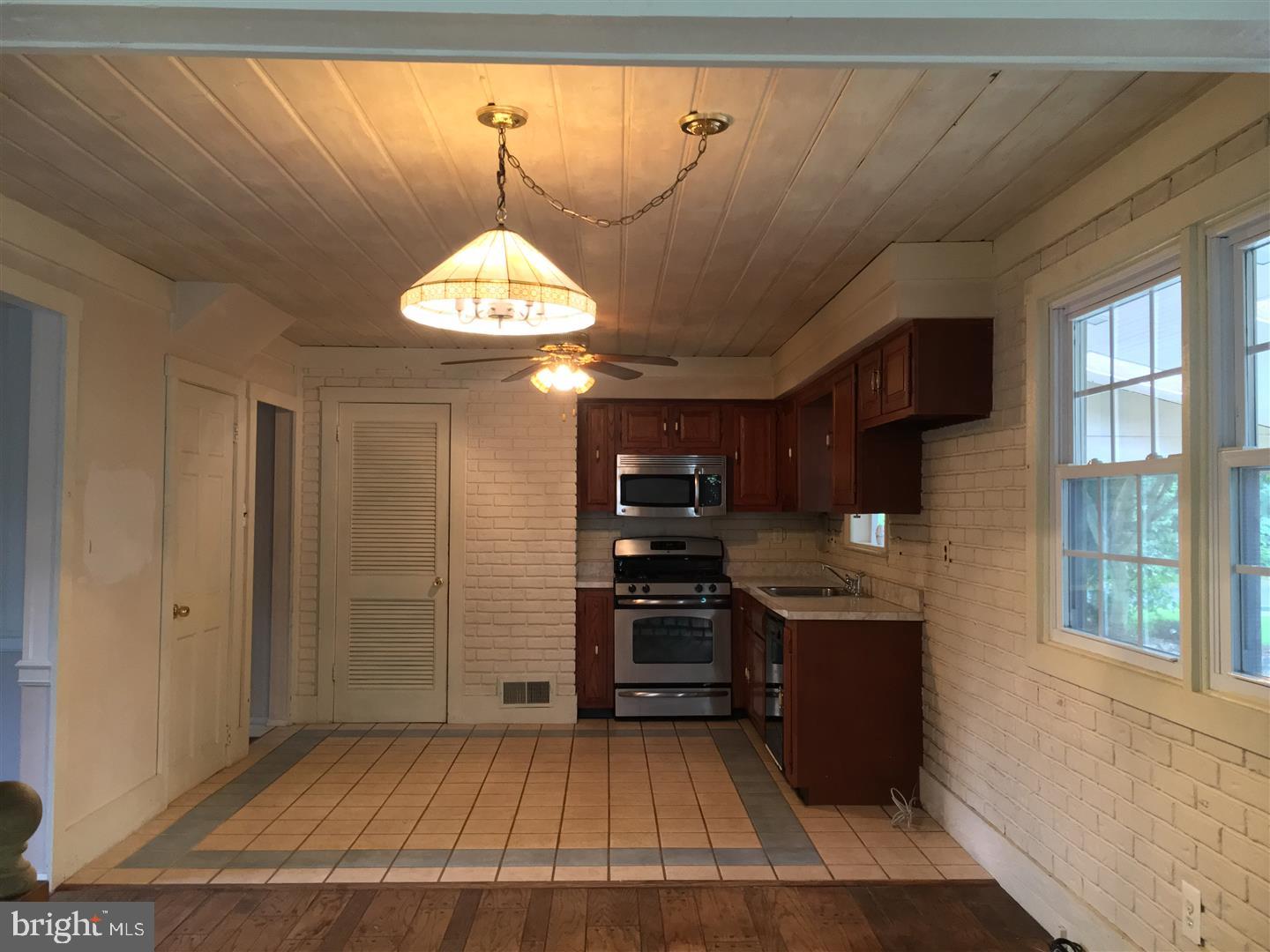 907 East Evesham Road Voorhees, NJ 08043 - Photo 6 of 20 Gallery Image 6